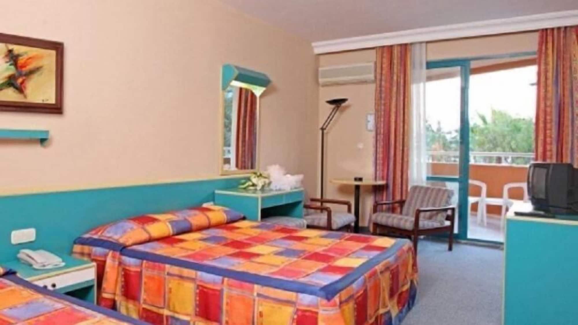 Merlin Beach Park Hotel Tosmur Exterior foto