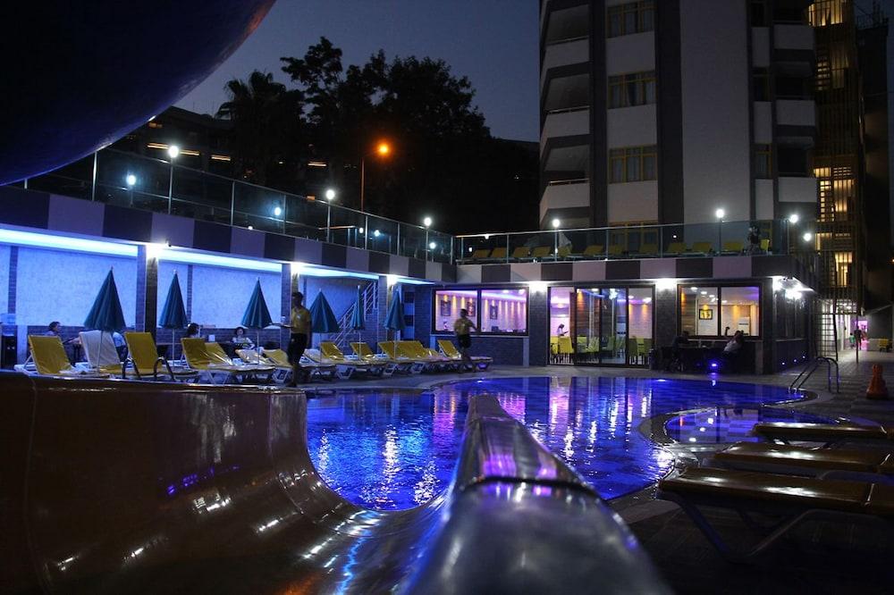Merlin Beach Park Hotel Tosmur Exterior foto